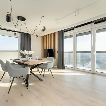 Exclusive River View Apartment With Balcony & Free Garage By Renters Prestige Wroclaw Exterior photo