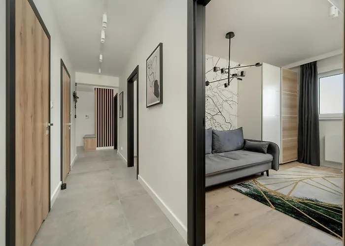 Exclusive River View Apartment With Balcony & Free Garage By Renters Prestige