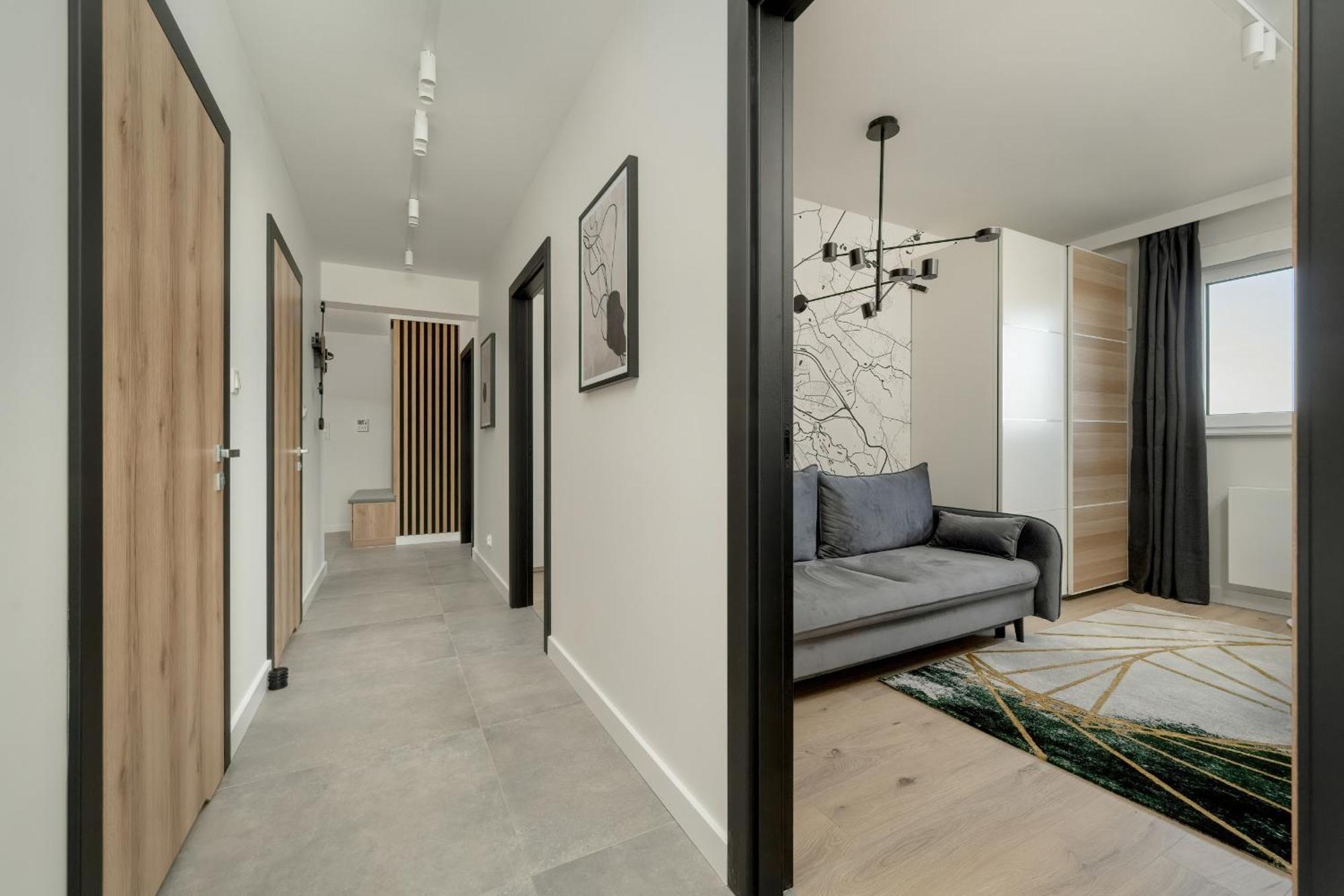 Apartment Exclusive River View With Balcony & Free Garage By Renters Prestige *