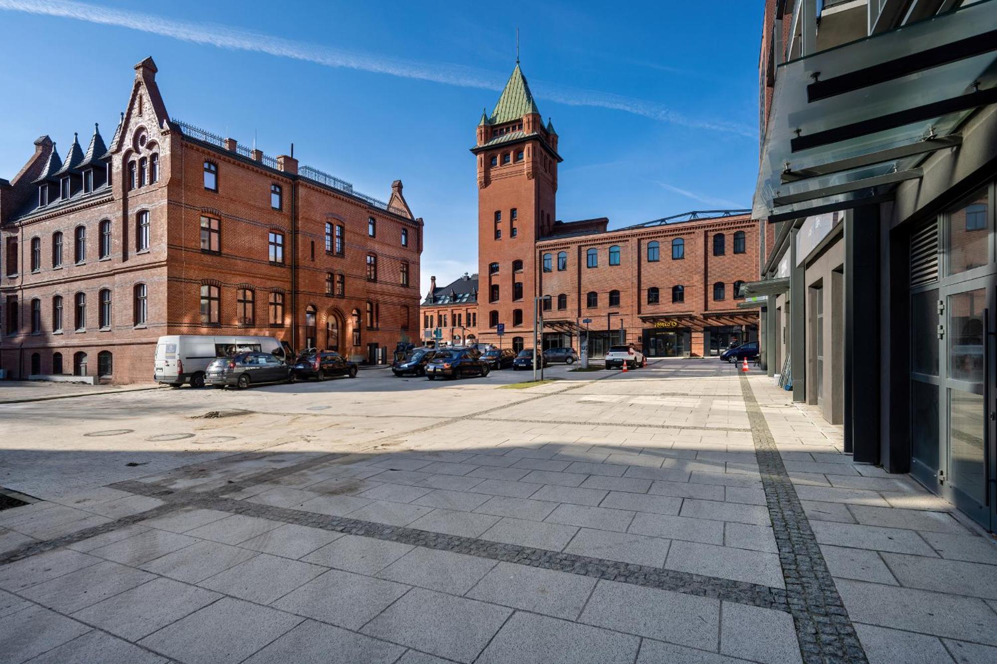 Exclusive River View With Balcony & Free Garage By Renters Prestige * Wroclaw
